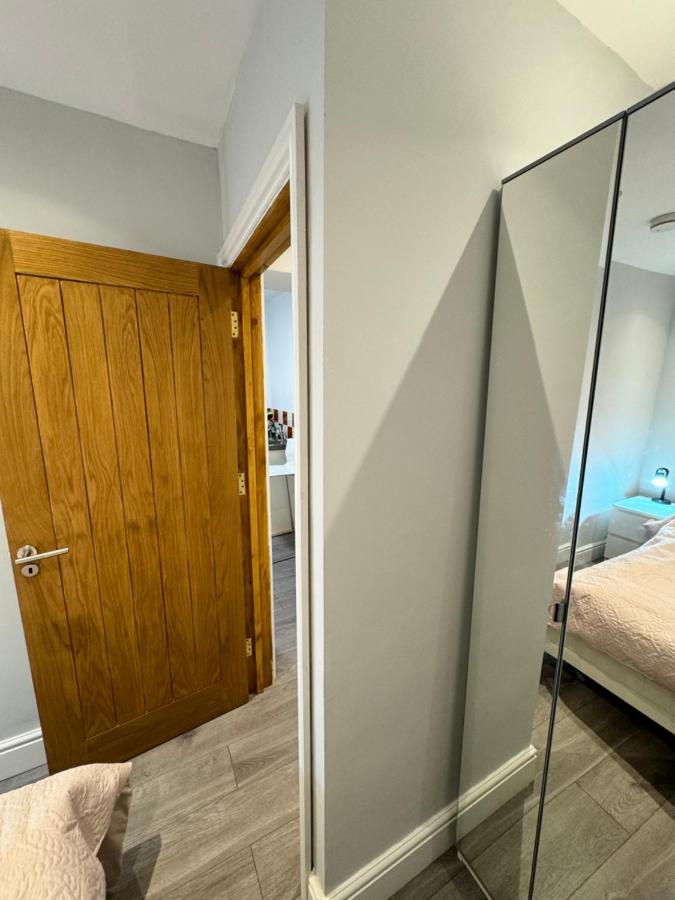 1 Bed With Kitchenette And Bathroom Oxford Esterno foto
